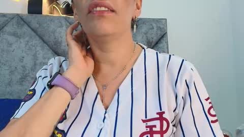 shantey online show from November 22, 1:43 pm