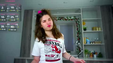 Ivy online show from November 19, 1:16 am