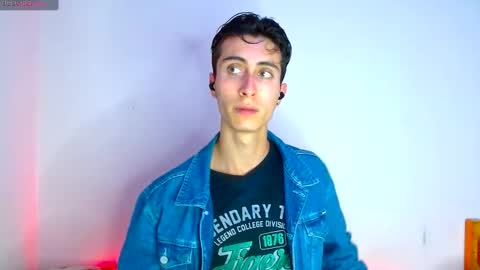 Snapshot of shaquiel_castoro chatting on October 3, 11:40 am shaquiel online show from October 3, 11:40 am