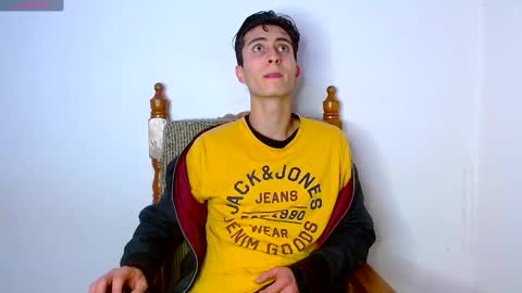 Snapshot of shaquiel_castoro chatting on October 4, 12:58 pm shaquiel online show from October 4, 12:58 pm