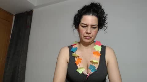 sharickleon11 online show from October 17, 12:58 am