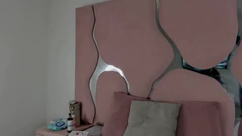 Sharith online show from April 7, 9:15 pm