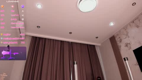 Snapshot of sharlin_13 chatting on December 27, 4:26 am Sharlin online show from December 27, 4:26 am