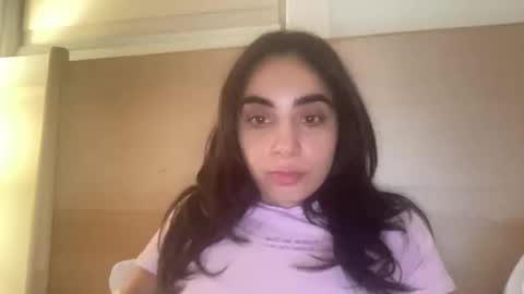 Snapshot of sharnn_b chatting on November 18, 6:40 am sharnn_b online show from November 18, 6:40 am