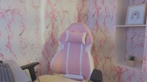 Sharon Curvvy online show from October 17, 3:10 am