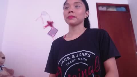 Snapshot of sharon_sexy__ chatting on December 1, 8:03 pm sharon_sexy__ online show from December 1, 8:03 pm