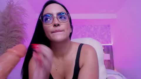 Snapshot of sharon_thompson_ chatting on September 13, 7:24 pm Sharon online show from September 13, 7:24 pm