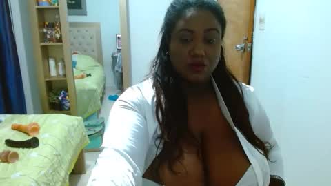 sharonevans1 online show from November 22, 4:11 am