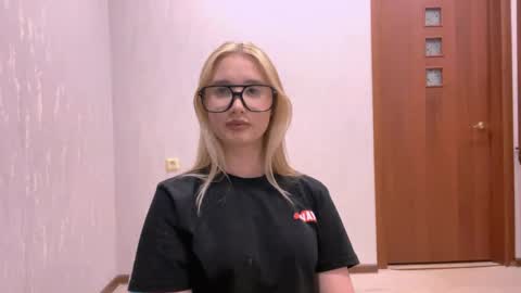 Anita online show from May 19, 5:30 pm