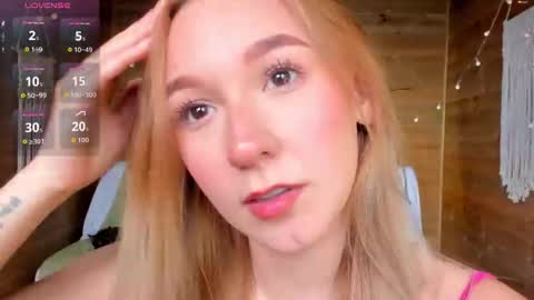 Shantall online show from March 6, 9:55 pm