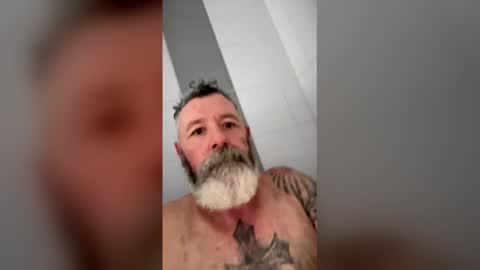 Snapshot of shaunhosking3 chatting on February 16, 10:22 am shaunhosking3 online show from February 16, 10:22 am