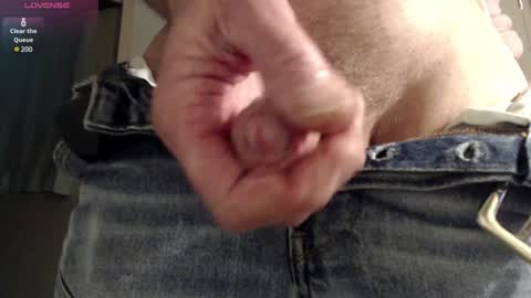 Snapshot of shavingaddict chatting on December 4, 5:33 pm Pioux online show from December 4, 5:33 pm