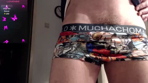 Snapshot of shavingaddict chatting on December 29, 9:52 pm Pioux online show from December 29, 9:52 pm