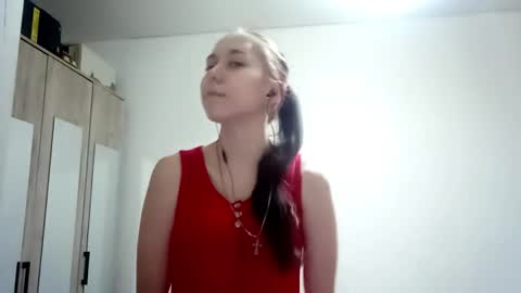 Annette online show from December 4, 11:41 am