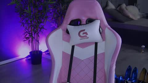 shayblonde online show from December 15, 11:42 pm