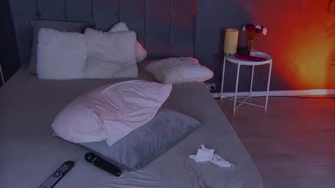 shayblonde online show from January 4, 3:07 am