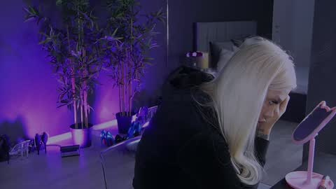 shayblonde online show from February 3, 8:03 pm