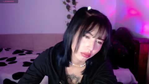 Shayla 3 online show from October 6, 8:39 pm