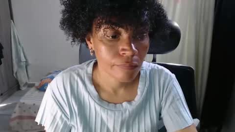 Shayna online show from December 5, 6:55 pm