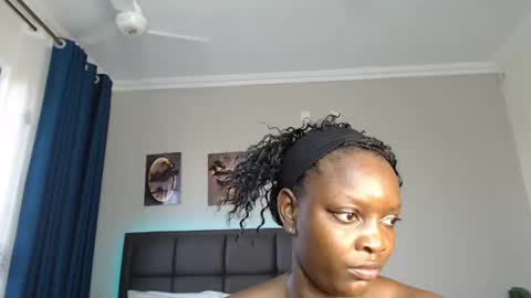 Snapshot of shayne_akinyi chatting on July 23, 2:37 pm Shayne online show from July 23, 2:37 pm