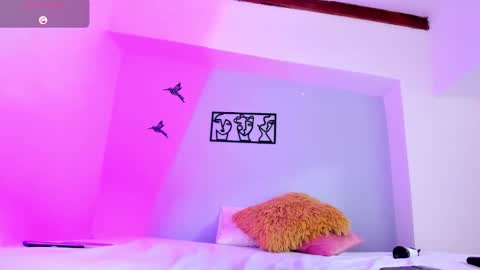 Shayra online show from November 8, 1:06 am