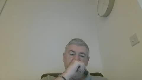 Snapshot of she52 chatting on January 2, 8:06 am she52 online show from January 2, 8:06 am