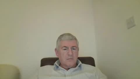 she52 online show from December 4, 5:32 pm