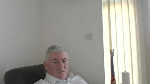 she52 online show from April 7, 12:38 pm