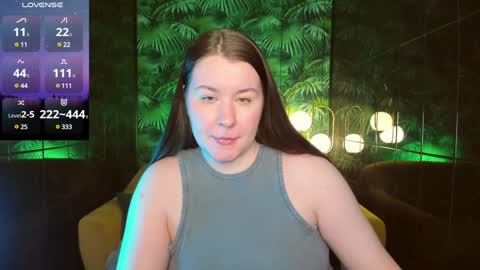 Snapshot of shedar_pretty chatting on December 24, 12:11 pm Shedar online show from December 24, 12:11 pm