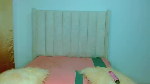 Snapshot of sheessy chatting on November 9, 5:17 am sheessy online show from November 9, 5:17 am