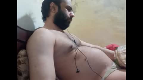 Snapshot of shehwaar_khan chatting on December 17, 11:33 pm shehwaar_khan online show from December 17, 11:33 pm