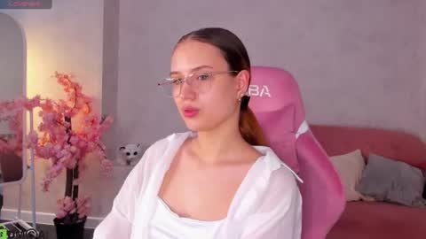 Amely online show from June 16, 11:02 am
