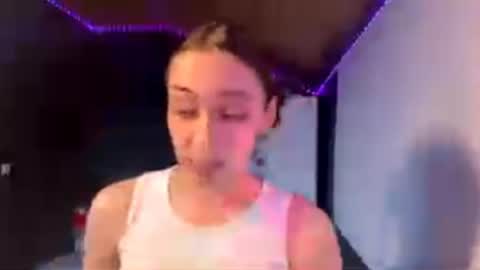 sheilaoverson online show from April 15, 11:17 am