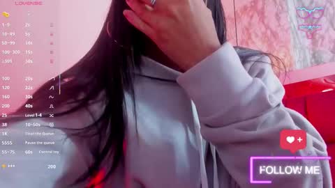 Snapshot of sheilly_brown chatting on December 19, 8:10 am sheilly_brown online show from December 19, 8:10 am