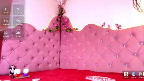 Snapshot of sheilly_brown chatting on May 5, 7:00 pm sheilly_brown online show from May 5, 7:00 pm