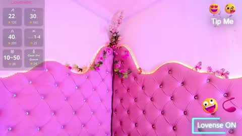 Snapshot of sheilly_brown chatting on May 23, 7:29 pm sheilly_brown online show from May 23, 7:29 pm