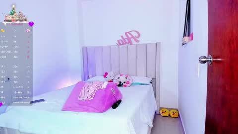 Danna   online show from December 31, 6:59 am