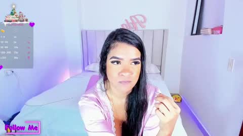 Danna   online show from January 3, 3:49 am