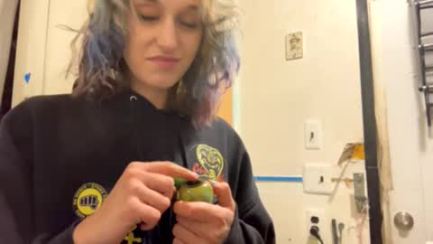 Snapshot of shelbybaby01 chatting on October 10, 12:04 pm Shelby holes online show from October 10, 12:04 pm