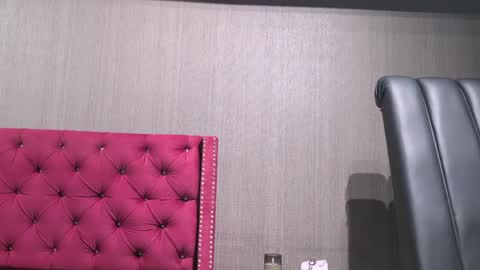 Shelly online show from May 19, 10:05 pm
