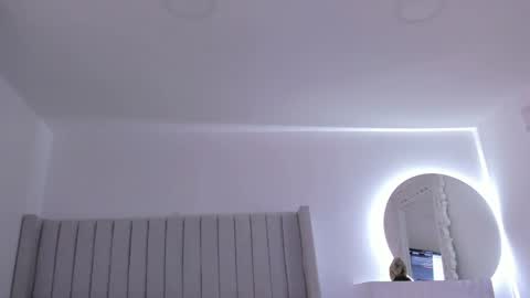 shelynna_azzul online show from December 31, 6:24 pm