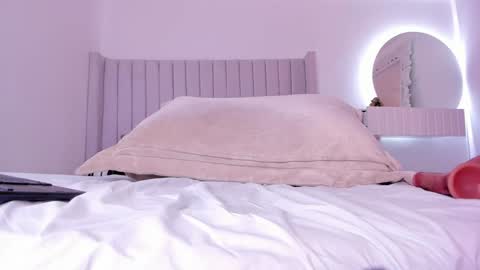 shelynna_azzul online show from January 20, 11:32 pm