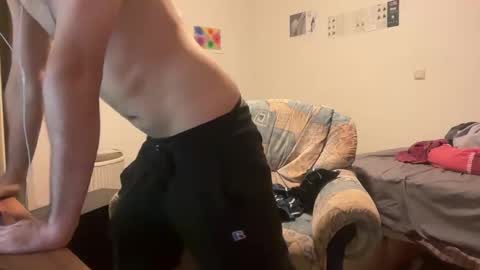 Snapshot of shenjungle1 chatting on September 24, 6:55 pm shenjungle1 online show from September 24, 6:55 pm