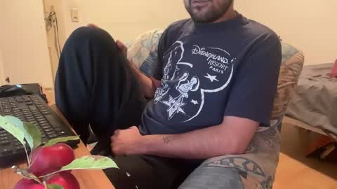 Snapshot of shenjungle1 chatting on September 27, 7:13 am shenjungle1 online show from September 27, 7:13 am