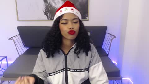Shenna online show from December 17, 1:05 pm