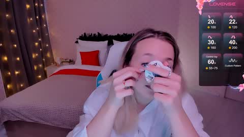Snapshot of sherill_brill chatting on December 29, 7:39 am Sheril online show from December 29, 7:39 am