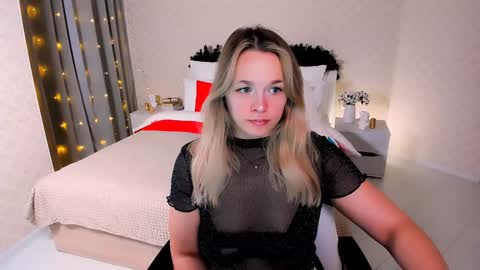 Snapshot of sherill_brill chatting on January 18, 7:38 am Sheril online show from January 18, 7:38 am