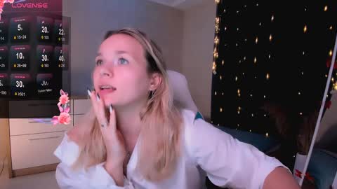 Snapshot of sherill_brill chatting on January 24, 5:53 pm Sheril online show from January 24, 5:53 pm