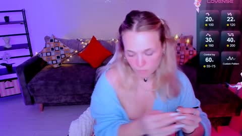 Snapshot of sherill_brill chatting on January 25, 7:49 am Sheril online show from January 25, 7:49 am
