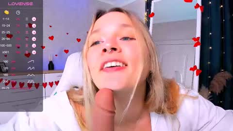 Snapshot of sherill_brill chatting on February 21, 10:50 am Sheril online show from February 21, 10:50 am